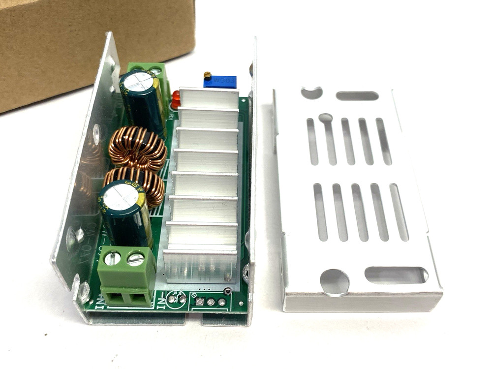 DFROBOT DFR0946 DC-DC Buck Boost Converter Module