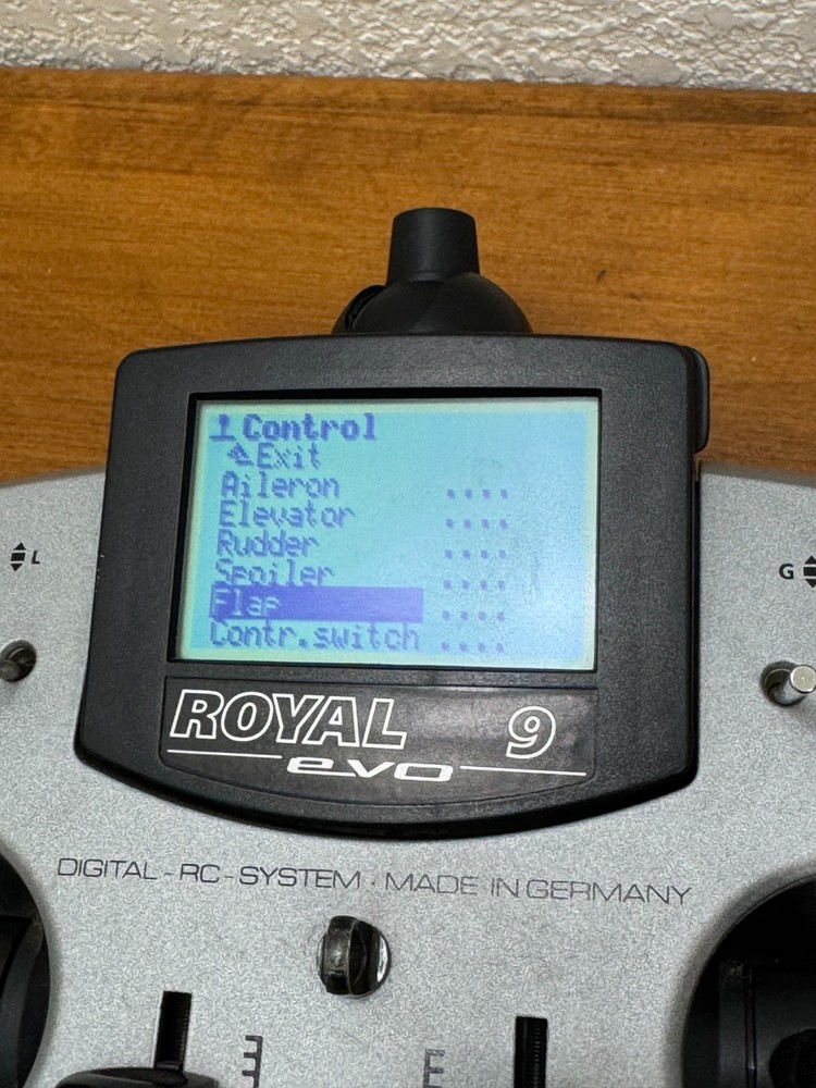 Multiplex Royal Evo 7 HFMS-72 Digital RC System Transmitter, No Antenna/Battery