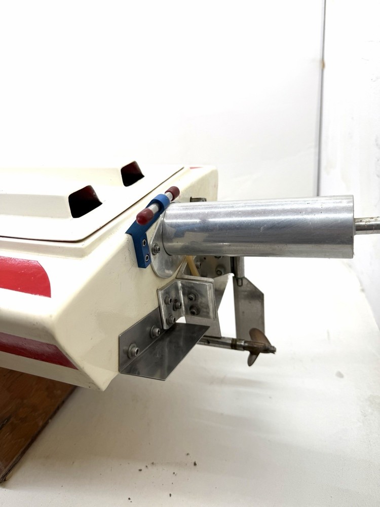Custom 40” RC V Hull Boat Complete Nitro With Stand