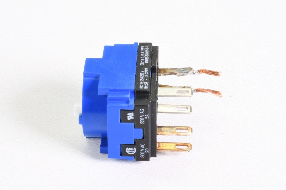 EAO 61-8420.12, Switching element 2 NO contacts, black base plate