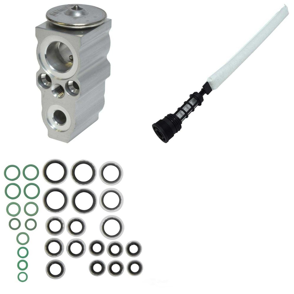 A/C System Repair Kit UAC AK 1976