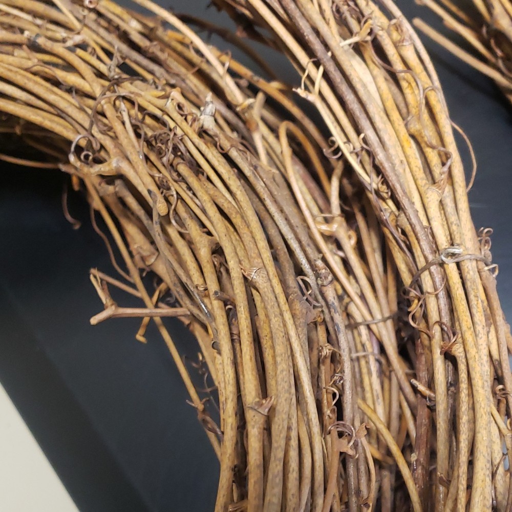 Decorative Grapevine - approximately 12'
