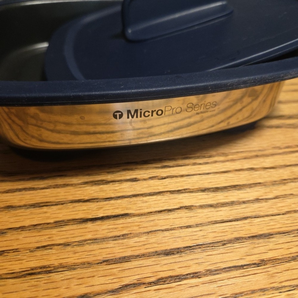 Tupperware MicroPro Series Base & Lid 8270C Micro Pro Microwave NON-STICK