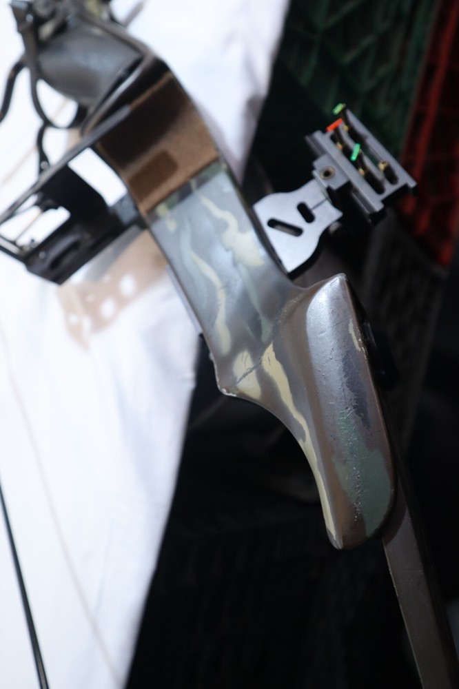 ROBIN HOOD PHOENIX COMPOUND BOW (CAMOFLAGE) ***