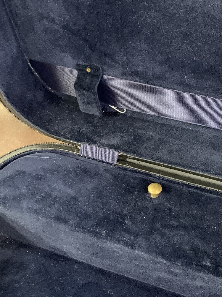 Bobelock Violin Case with Blue Interior-black