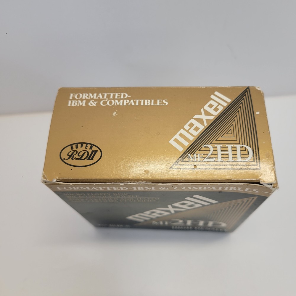 7 Maxell MF2HD 3.5" IBM Compatible Diskettes Open Box