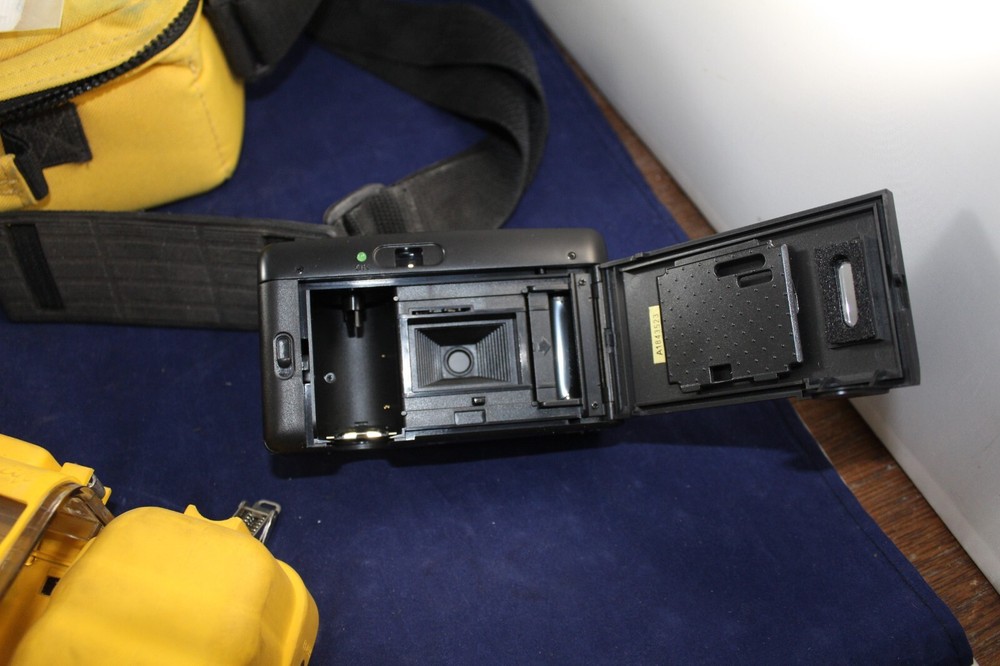 Sealife Reefmaster RC Automatic 35mm Camera (Bundle) (With Flash)