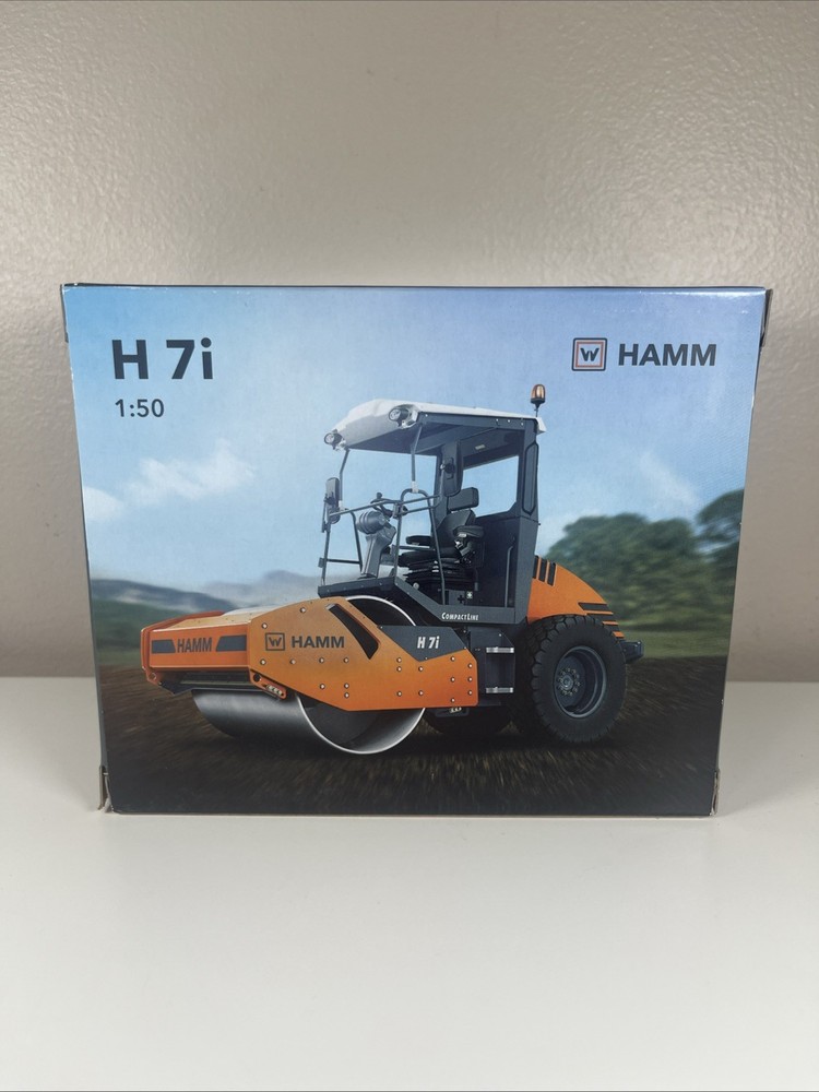 Hamm H7i Padded Roller Compactor with Cab - NZG 1:50 Scale Model C30