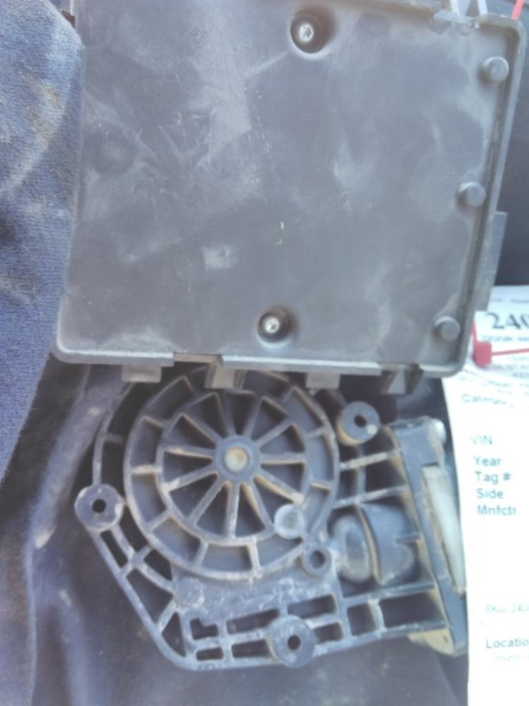 For 2018 KENWORTH T800B WINDOW REGULATOR Right ,  CO