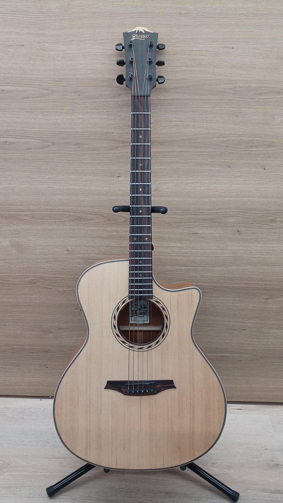 BROMO BAT2CE electric acoustic guitar