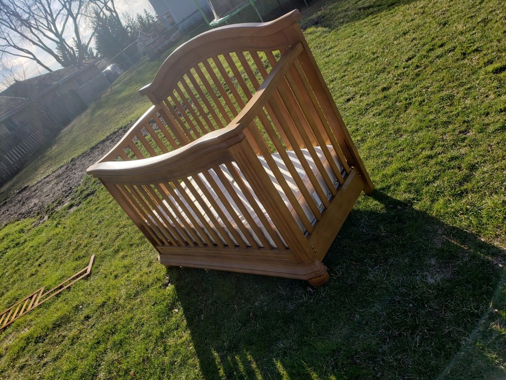 Sorelle Vista Elite 4-in-1 Crib