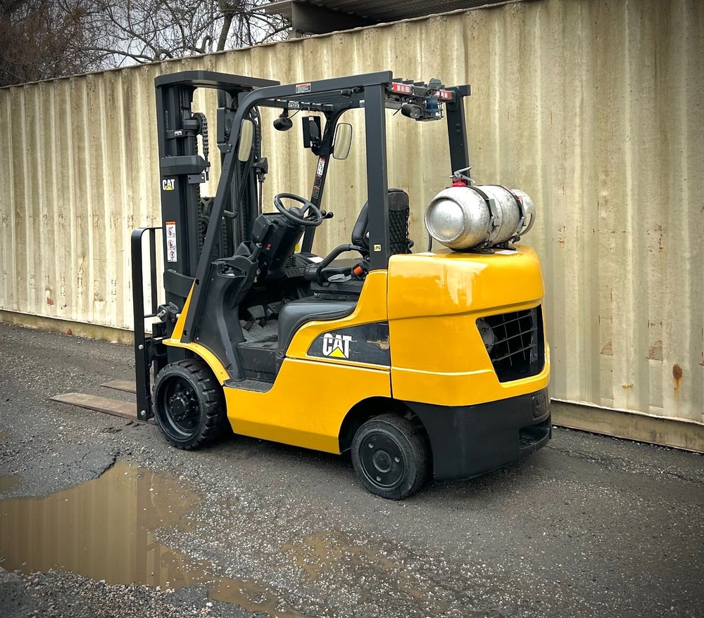 2020 CATERPILLAR 2C6000 FORKLIFT 6000 LBS