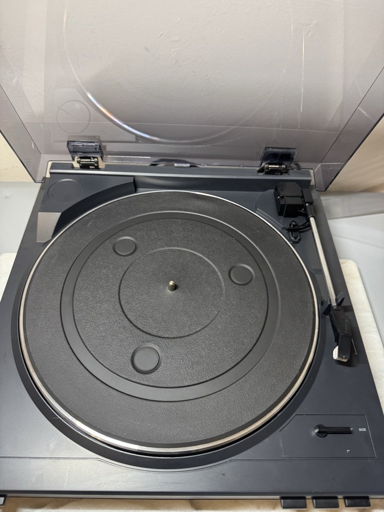 AUDIO-TECHNICA AT-LP2D USB STEREO TURNTABLE RECORD PLAYER Tested And Working!