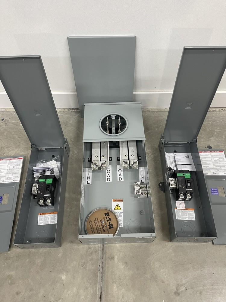 EATON 400 / 320 Amp Meter Base Socket Single Phase 324N & TWO 200amp SQUARE D CB