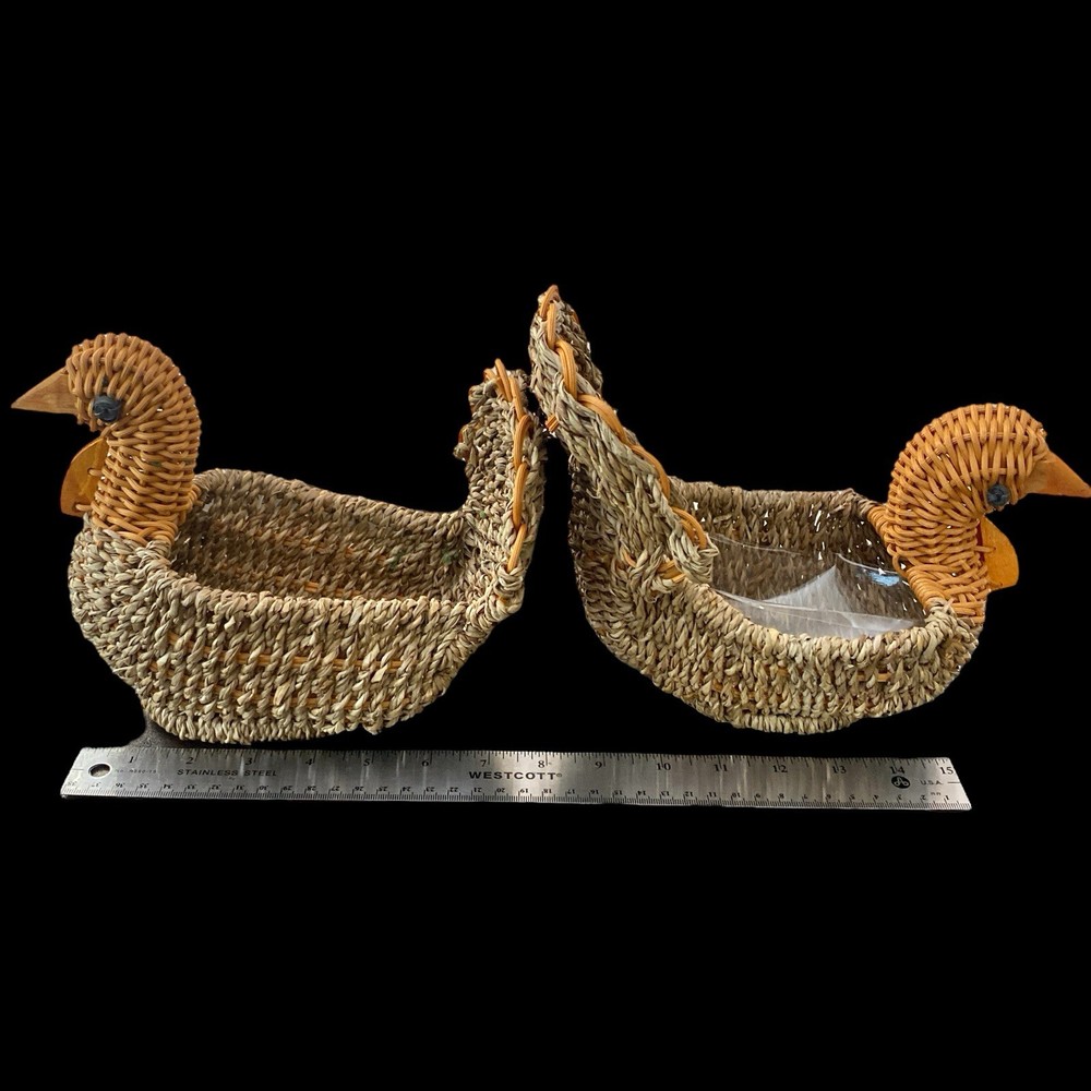 2 Rustic Turkey Baskets Thanksgiving Decor (1 Plastic Liner ) Fruit Bread