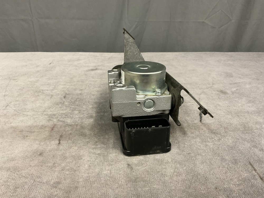 VICTORY HARDBALL ABS BRAKE MODULE