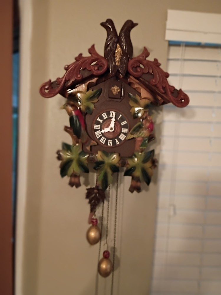 RARE ANTIQUE GERMAN CUCKOO CLOCK WORKING