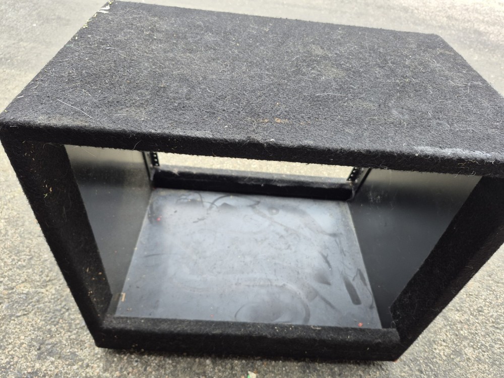 8 Space Carpeted DJ Music Studio Equipment Rack Unit Case