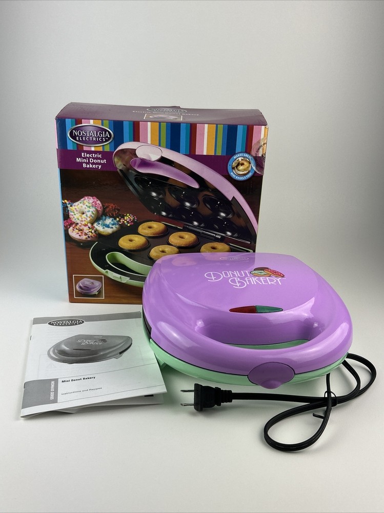 Nostalgia Electronics Electric Mini Donut Bakery Maker Dessert MDM600 - Tested