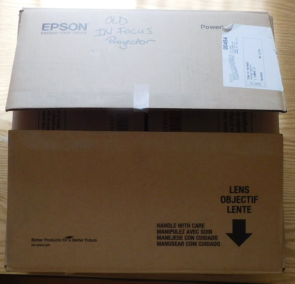 InFocus Projector Model LP500 with Remote and Cables, Working