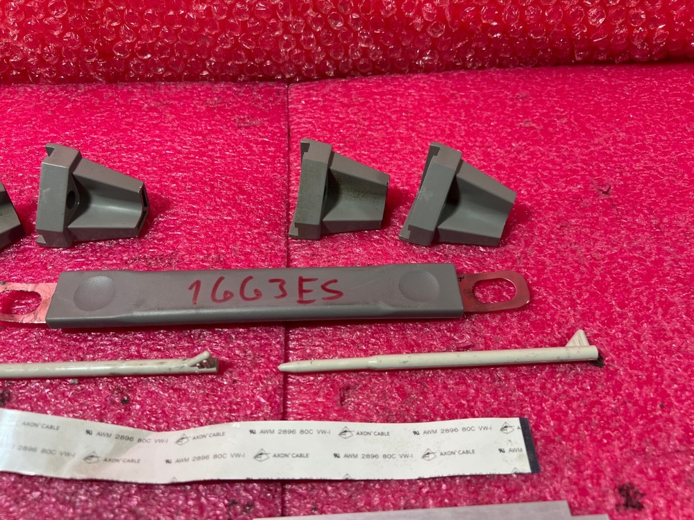 HP 1663ES LOGIC ANALYZER Accessories