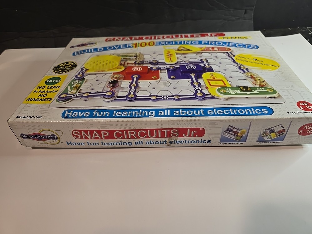 New, ELENCO Snap Circuits Jr. 100 Experiments Electronics Discovery Kit