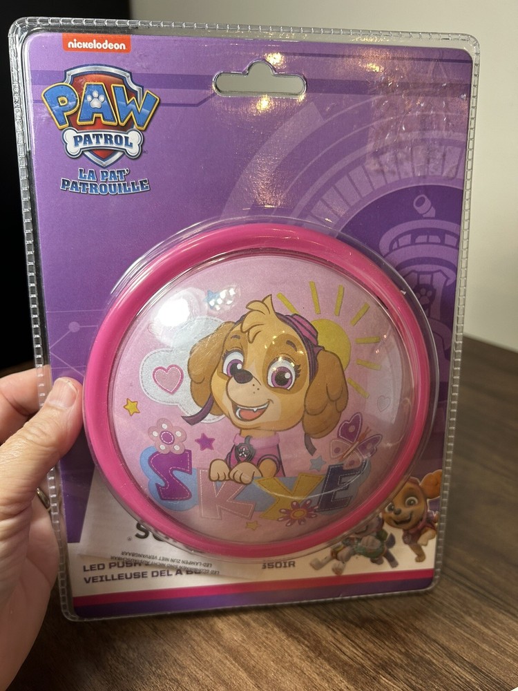 Paw Patrol LED Push Button Night Light Skye Nickelodeon Spin Master NIP