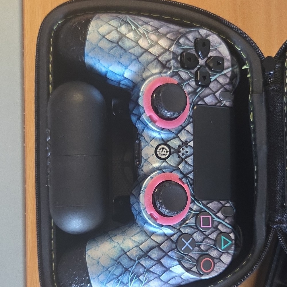 SCUF Custom Controller Bundle Micro USB with Carrying Case, Thumbsticks, Paddles