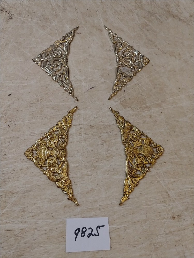 2 SETS OF CLOCK REPLACEMENT FRONT DECORATIONS STEAMPUNK