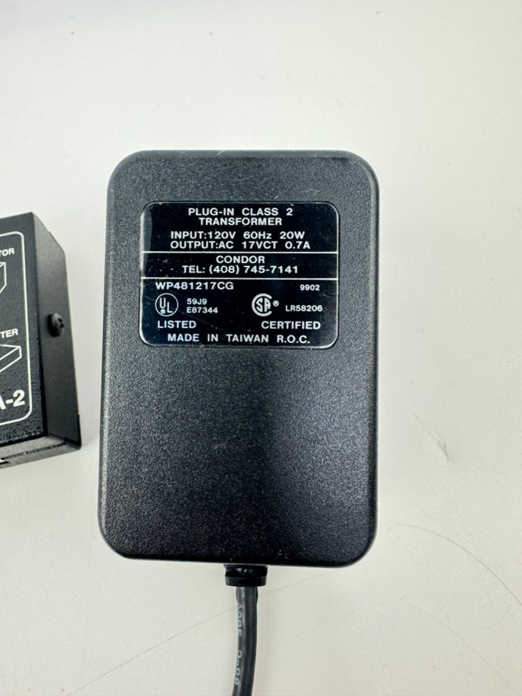 FSR CDA-2 Computer Video Distribution Amplifier w/ Power Supply