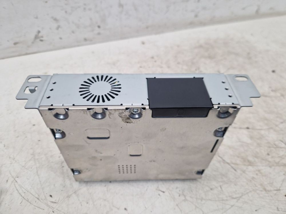 Combined Radio/Navigation System *CODE Not Present! Suitable for Renault
