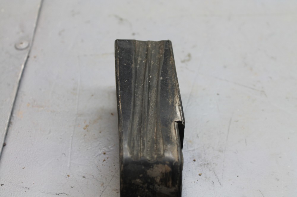1982 SUZUKI GS300L CHAIN GUIDE