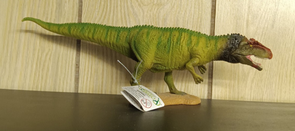 Collecta: retired Argentinosaurus (2012), retired Mapusaurus (2012)