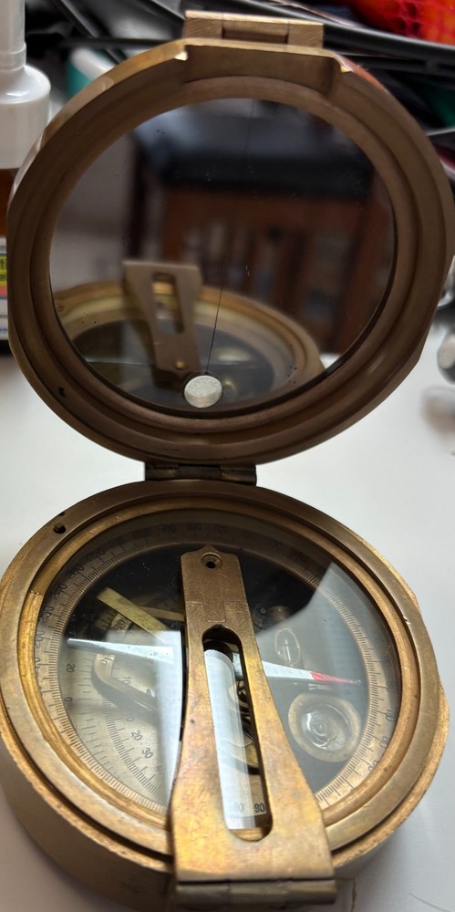 WW 1 - 2 -British compass - Brass - working.
