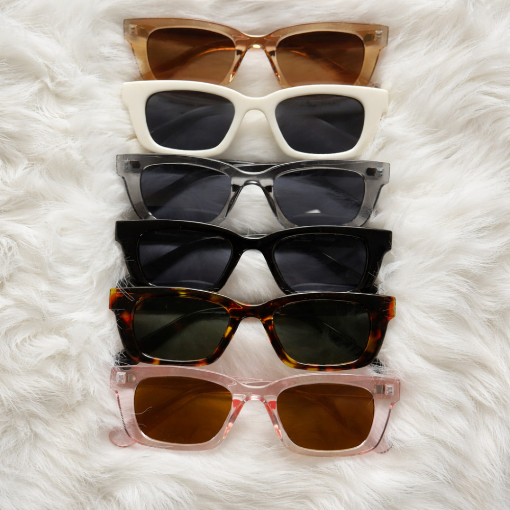 Women's Rectangle Shape Sunglasses V5194AG - 12 Pieces Pack Assorted Colors