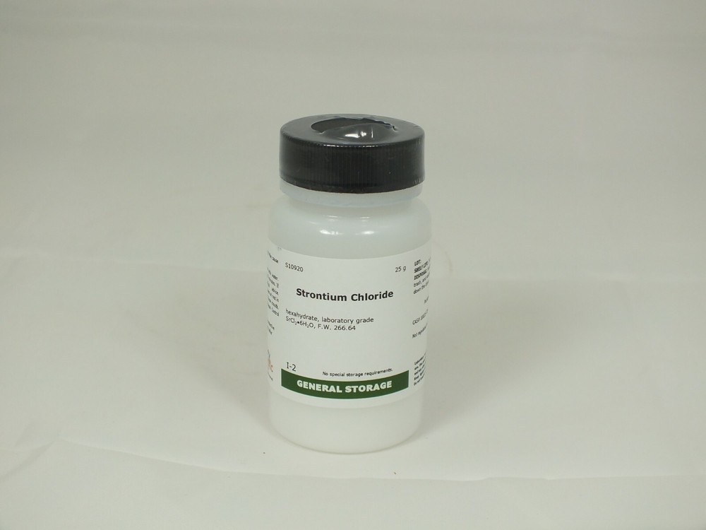 Strontium Chloride, laboratory grade, 25 g