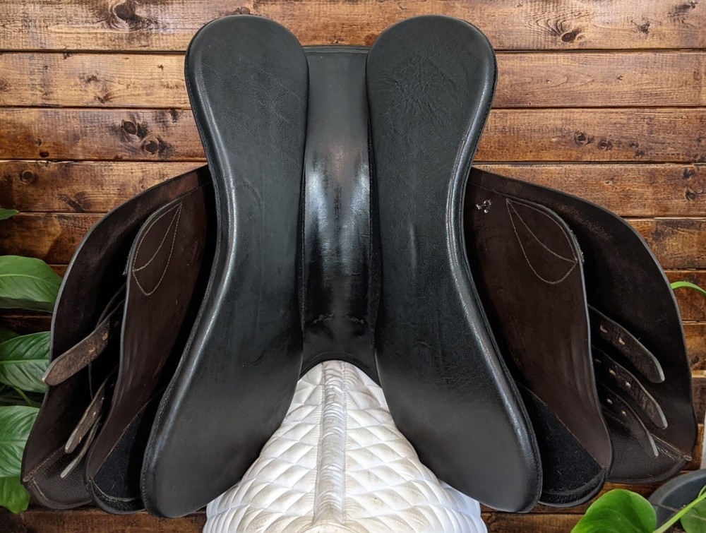 18.5" Reactor Panel Foxhunter Jump (2010) *Adjustable Panels*