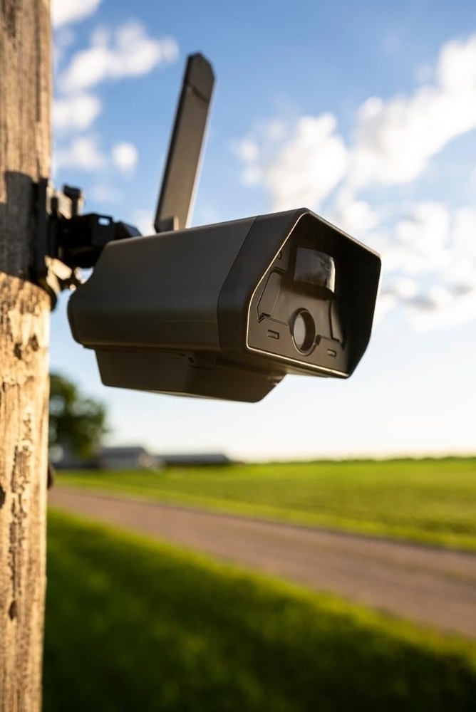 TACTACAM Defend Cellular Security Camera - Wireless Motion Detection -...