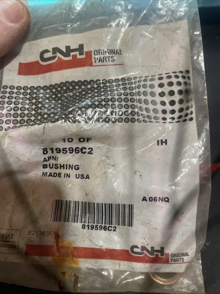 CNH 819596C2 BUSCHING