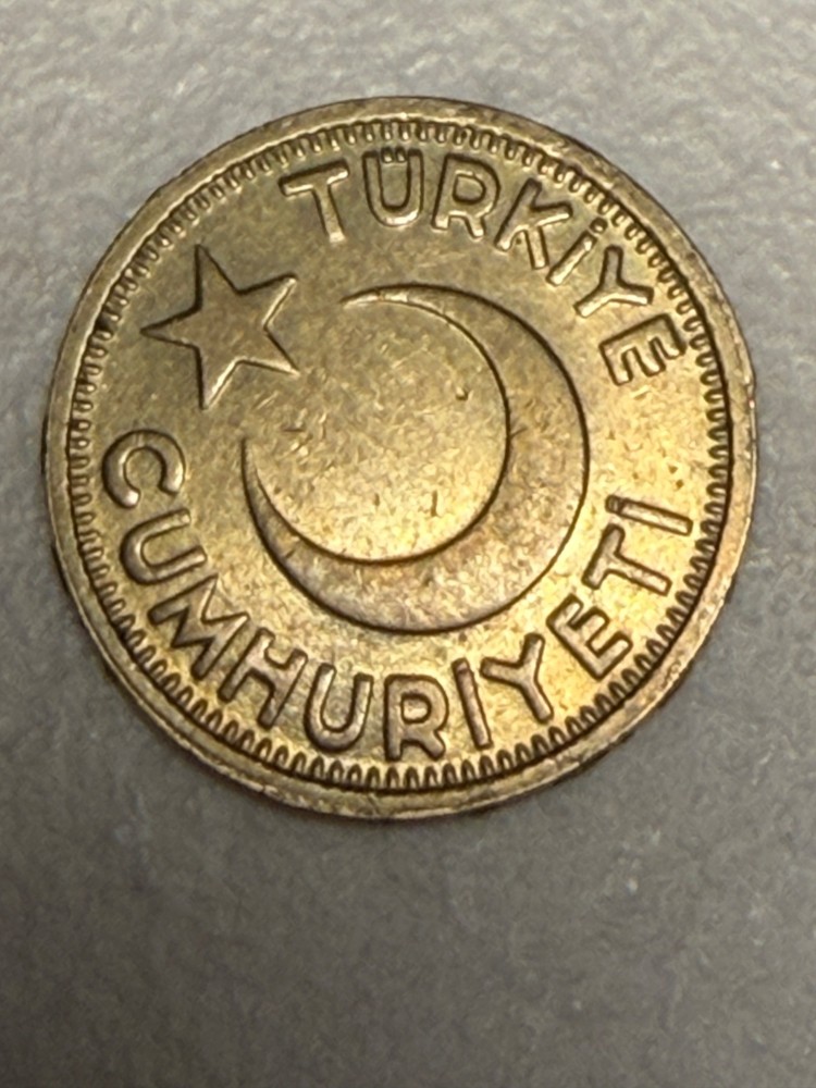 1945 Turkey 25 Kurus Coin