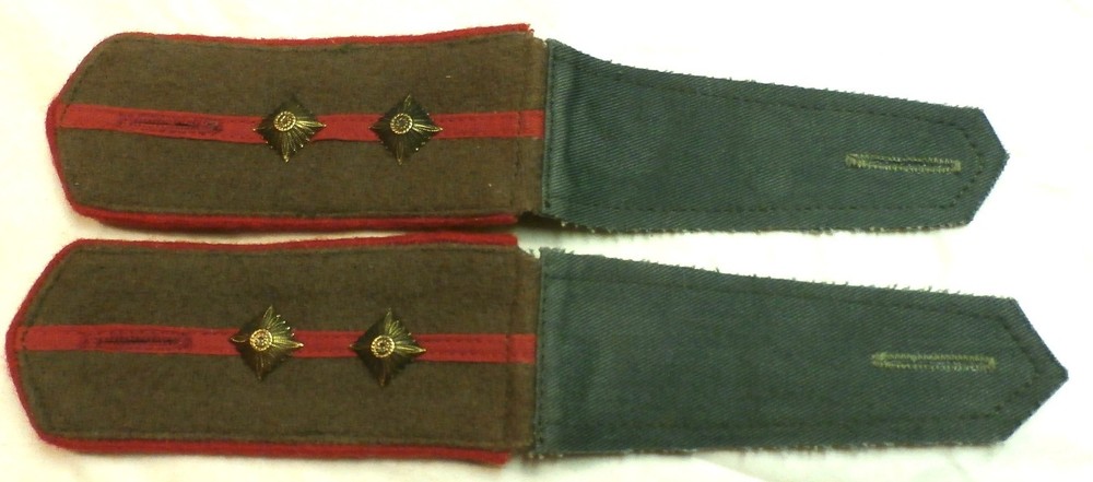 WW2 German shoulder boards POA captain