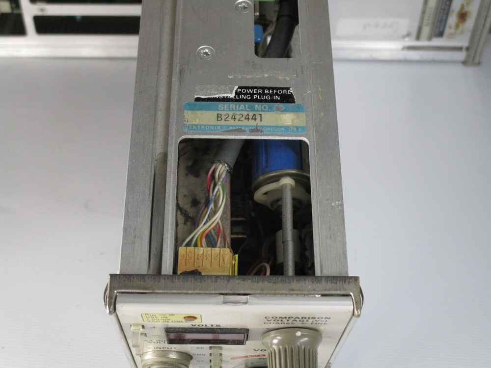 TEKTRONIX 7A13 DIFFERENTIAL COMPARATOR PLUG-IN MODULE - Tested for Power