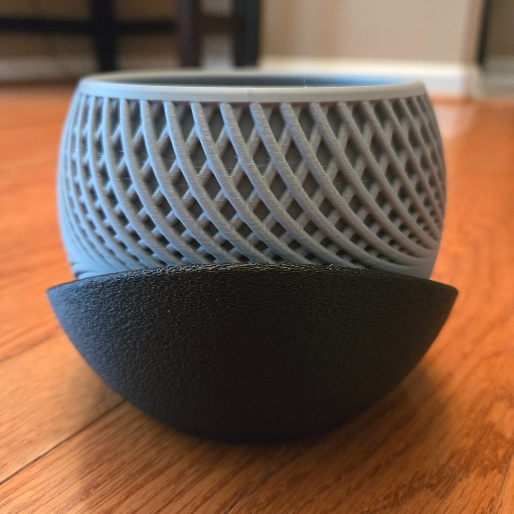 80mm 2 pc Planter Two-tone 3D printed