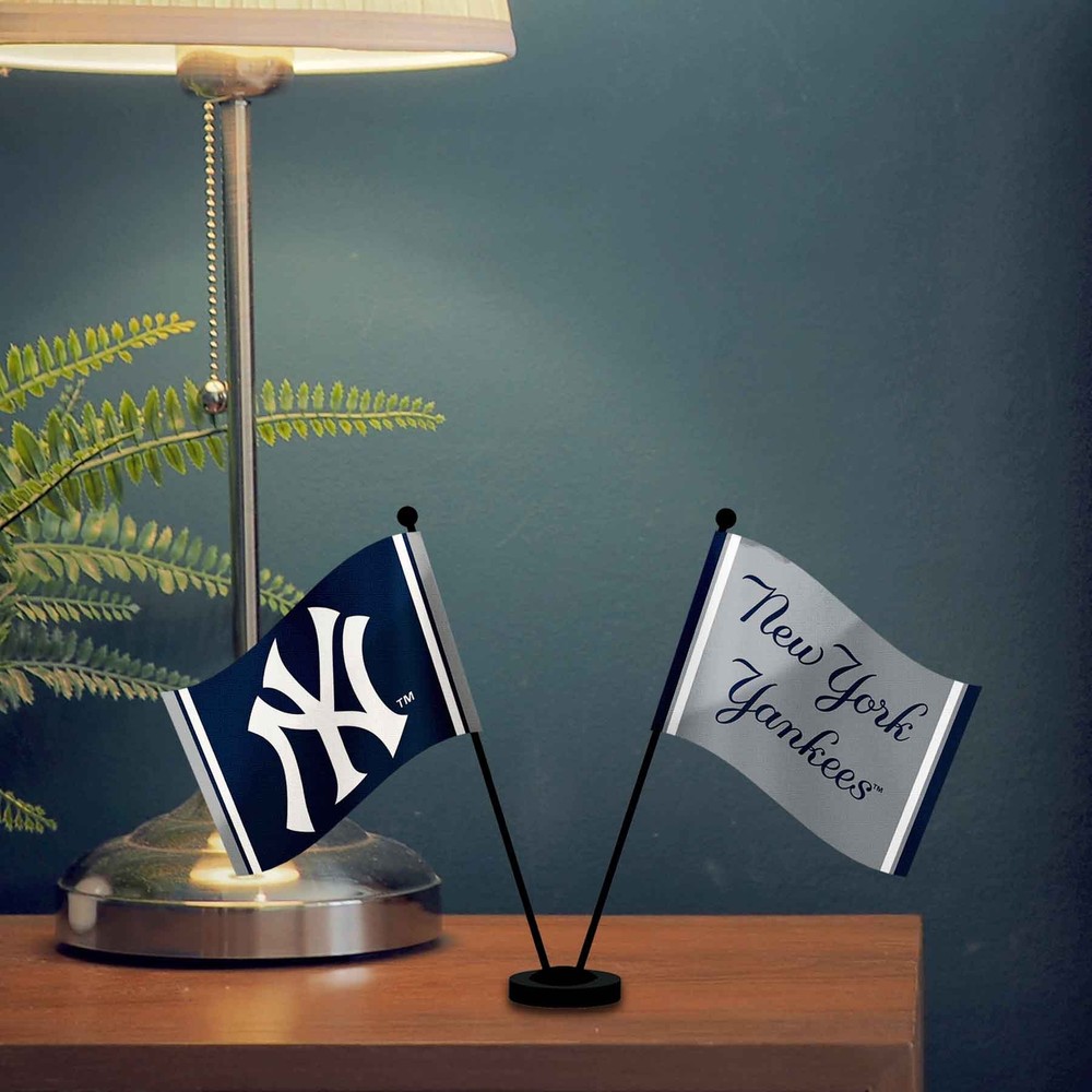 NY Yankees Desk Flags