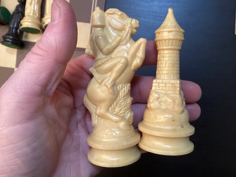 Renaissance Chessmen Lowe 1959 Chess Pieces Only