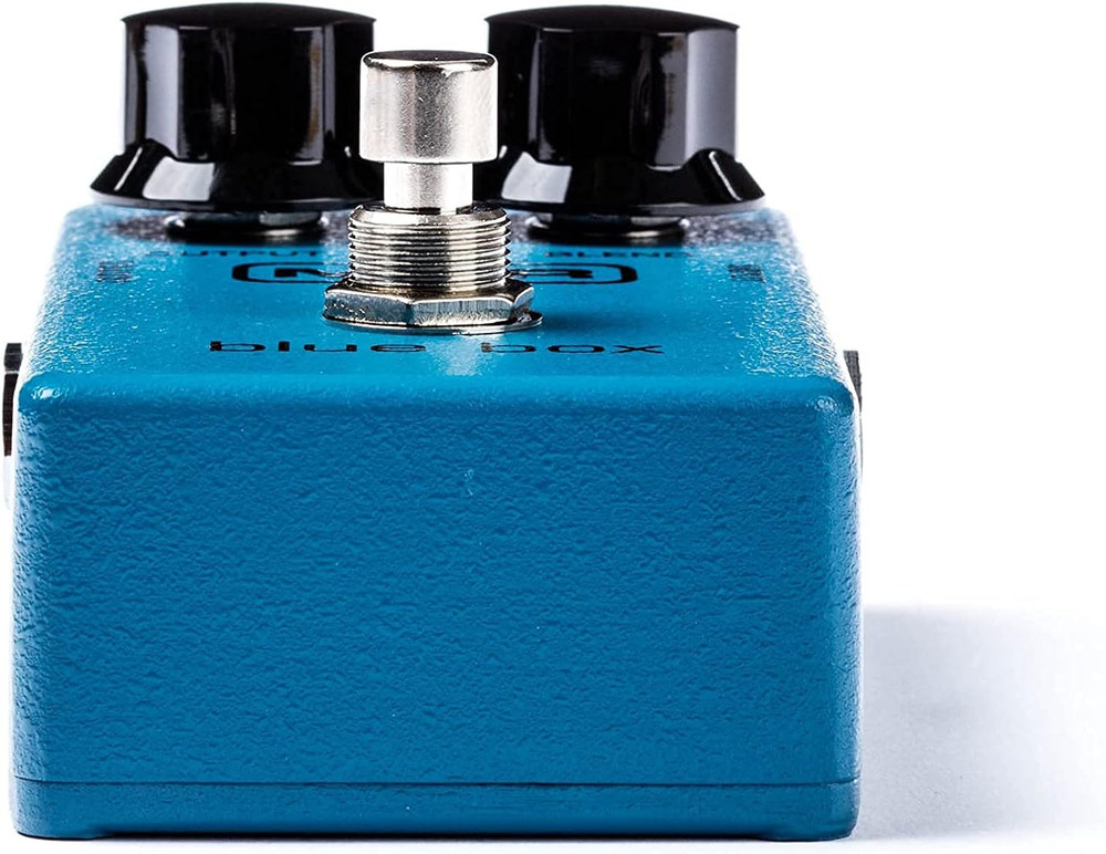 MXR M103 Blue Box Octave Fuzz Bundle with 9-Volt Power Supply