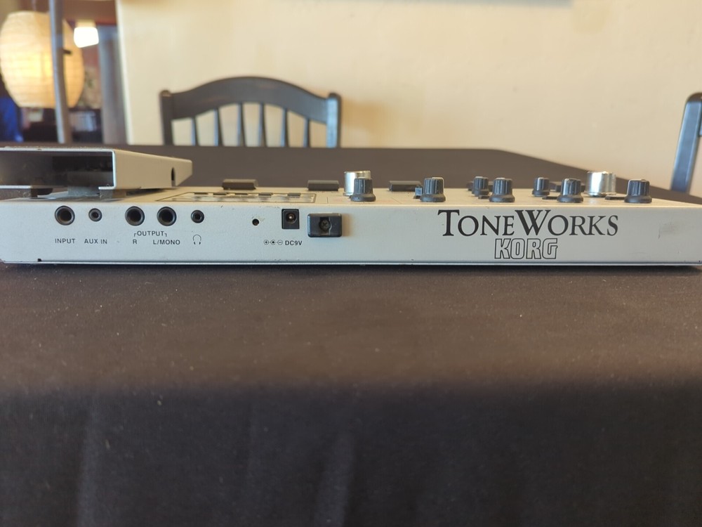 NO AC ADAPTER Korg Toneworks AX1000G Multi Effects Processor