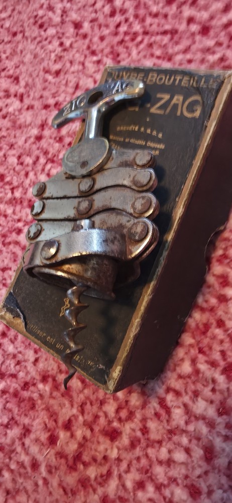Original French ZIG ZAG corkscrew with Original Box