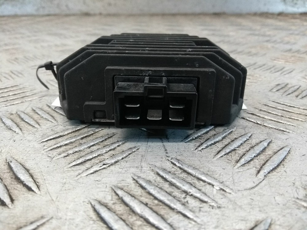 2016 YAMAHA XP 530 RECTIFIER REGULATOR