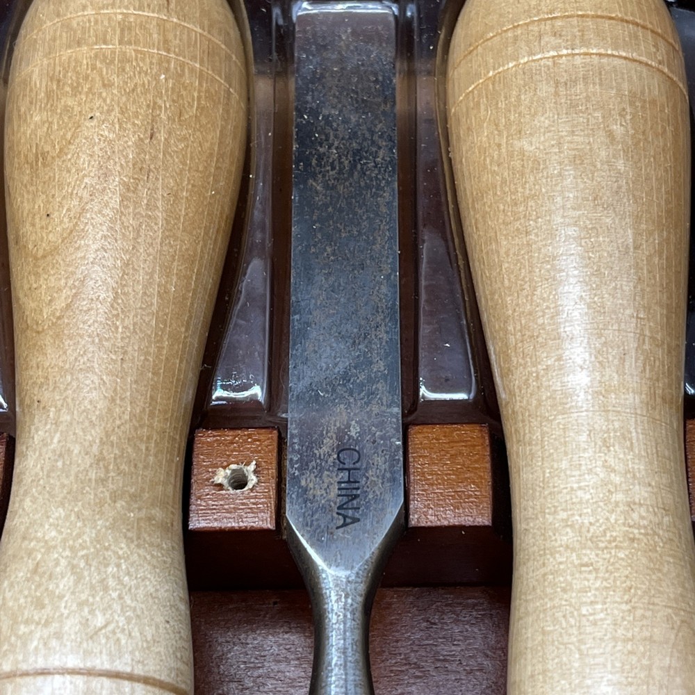 MASTERGRIP 12 Piece Carving Chisel Set Appears Unused See Description for Cond